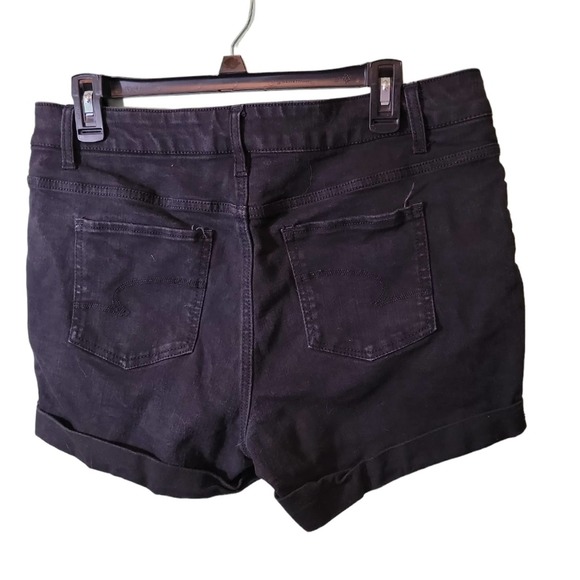 Time and Tru Shorts Black Denim Womens Mid-Rise Cuffed Classic Sz 12 - Picture 1 of 4